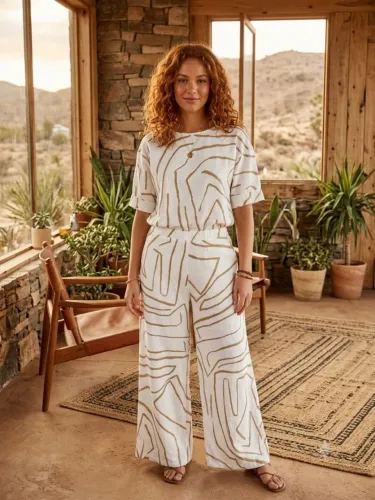 Conjunto off white de viscolinho blusa e calça