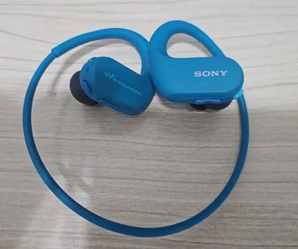 Fone de Ouvido Sony Walkman NW-WS413 - 4 GB