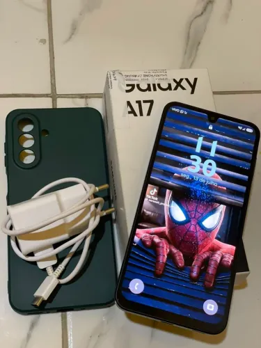 V/t A17 256gb novo