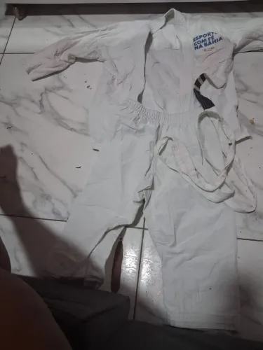 Roupa do jiu-jitsu