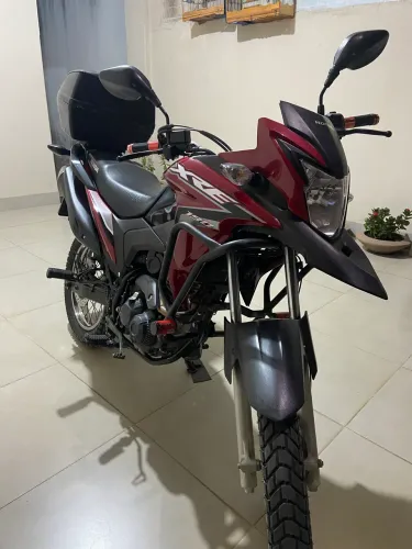 Baú para moto mt bom aceito cartão