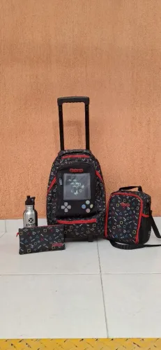 Mochila infantil                      ( Faço Entrega )
