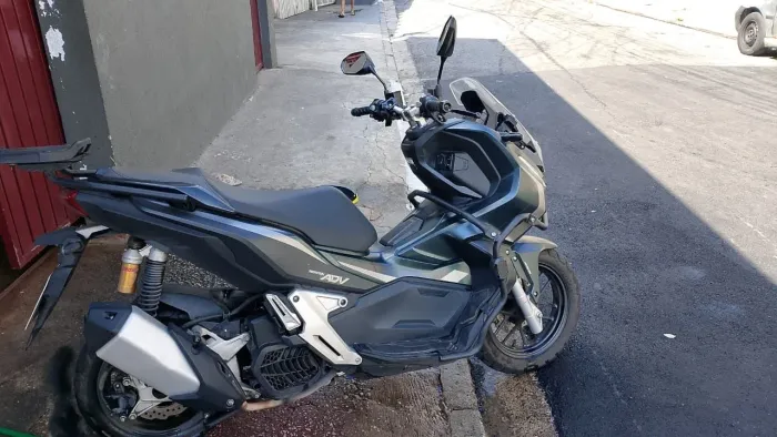 Honda adv150