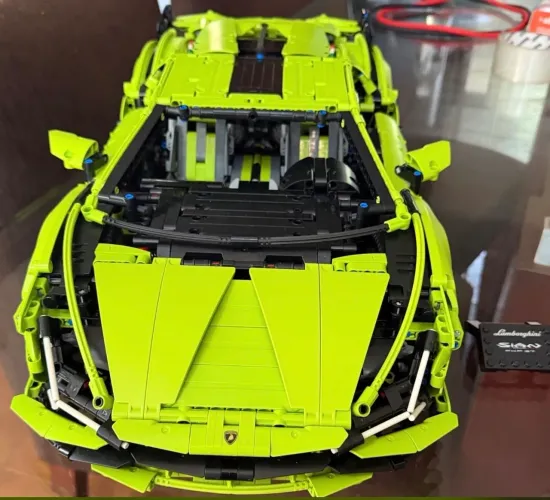 Lego Technic Original Lamborghini Sian 3696 peças