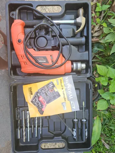 KIT COMPLETO DE FURADEIRA NOVA! COMPLETA USADA UMA UNICA VEZ! 100% ROLAMENTADA