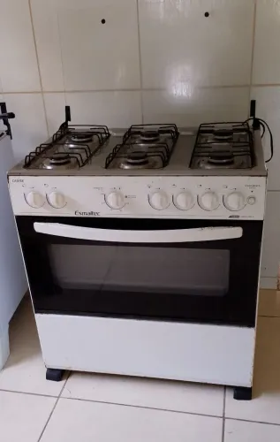 Fogão 6 bocas Esmaltec USADO