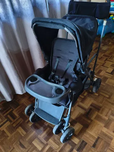 Carrinho de bebê 2 lugares