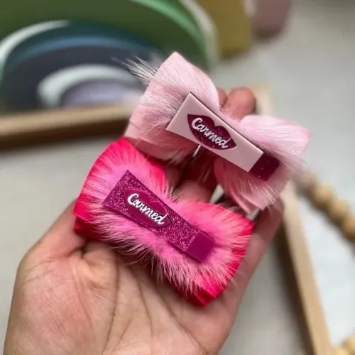 Laço Infantil Menina Carmed Com Penugem Presilha Cabelo Infantil Acessório Fofo