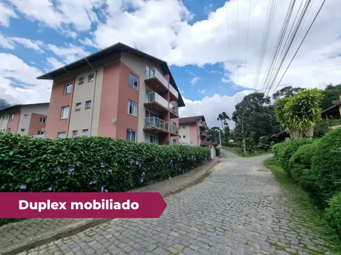 Friburgo - Mury: Excelente localização! Apartamento com elevador!