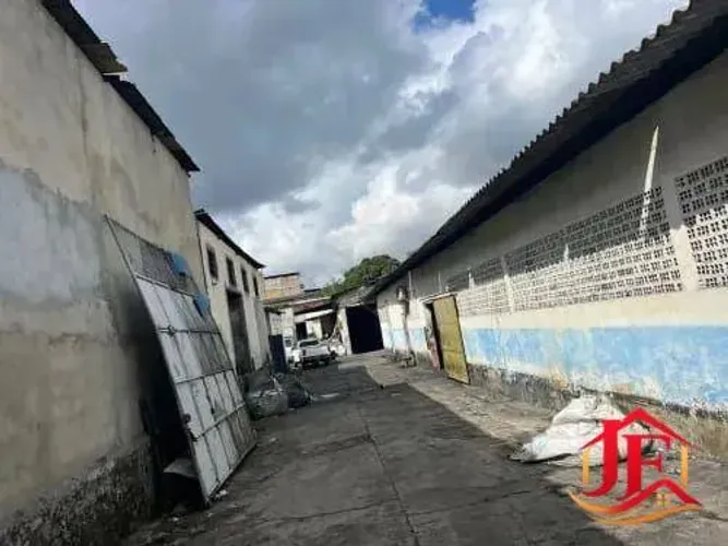 Galpão à venda por R$ 4.725.000,00 - Pirajá - Salvador/BA