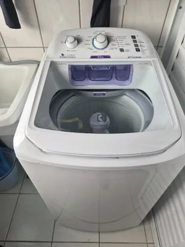 Máquina De Lavar Electrolux 8,5kg Branca (LAC09)