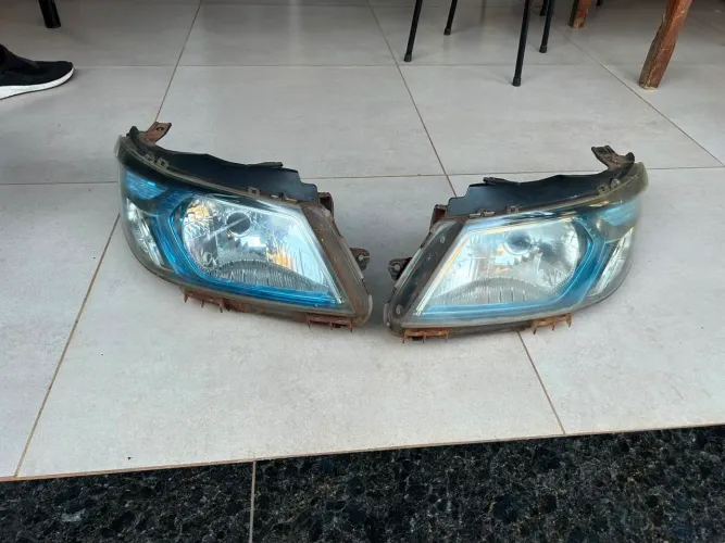 Par de farol onix 2012 LTZ