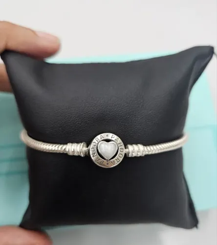 Pulseira Pandora com charm de coração- prata 925