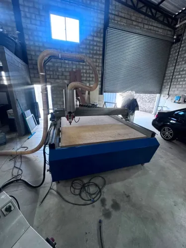 ? ?Máquina que pode mudar sua produção ? Router CNC à venda!?