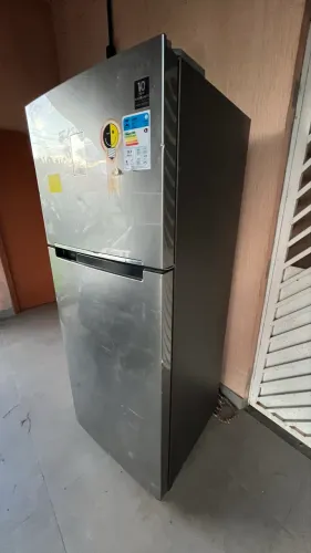 Geladeira com defeito