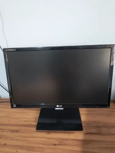 Monitor 19,5" LG