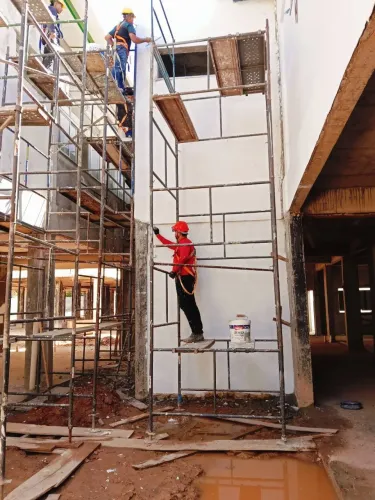 Preciso de 2 ajudantes de obra