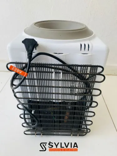 Gelagua de mesa esmaltec