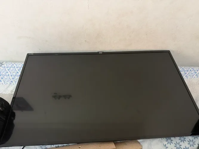 Tv AOC