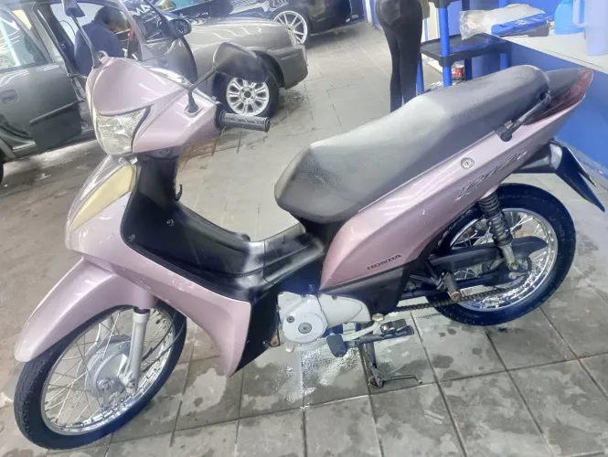 Honda Biz 125cc 2011 rosa 