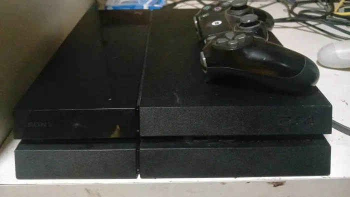 PS4 FAT Black piano