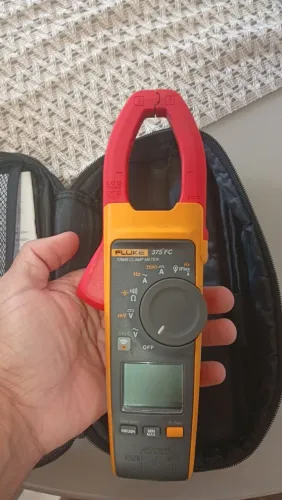 Alicate Amperímetro Digital Fluke 375 FC 2500A Com True RMS iFlex