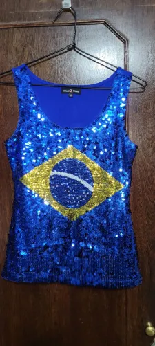 BLUSA CAMISETA EXCLUSIVA DO BRASIL EM PAETÊS LINDA! 