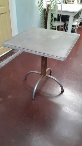 Mesa so 70 reais precisa de reforma zap * 