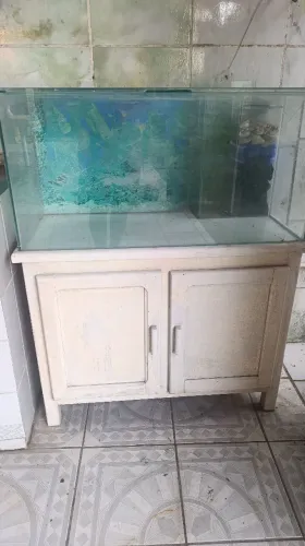 Aquário com móvel