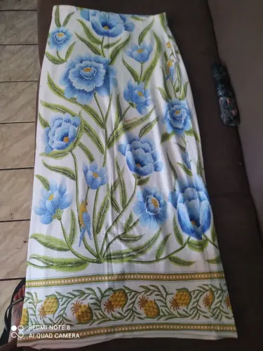 Saía mid Farm Tam p canelada usada 2veses sem avarias 