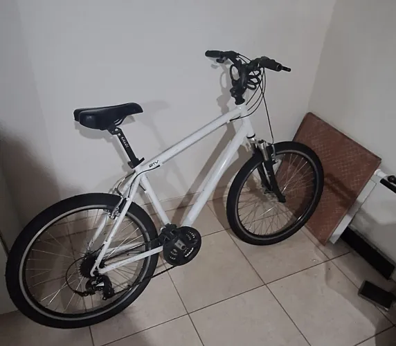 Bicicleta Caloi semi-nova