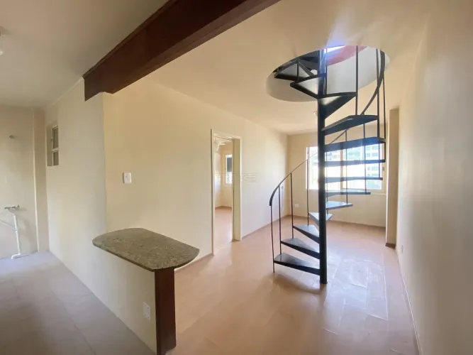 Cobertura no Bairro Cidade Baixa com elevador