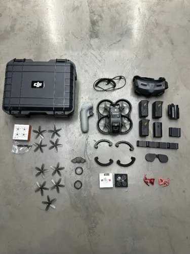Drone Avata Baterias e Carregadores extras + acessórios