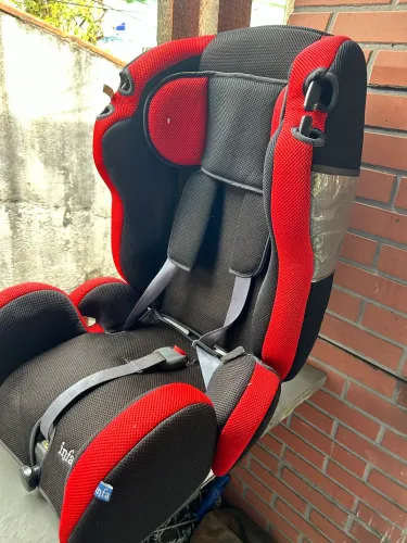 Cadeirinha infantil para carro