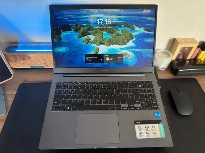 Samsung Book NP550XDA