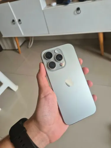 iPhone 16 pro 128 gb