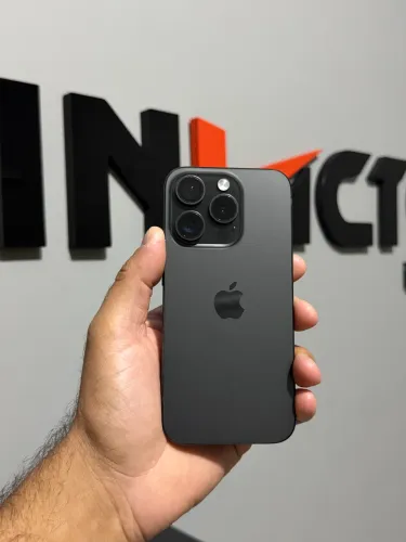 iPhone 15 pro 256gb