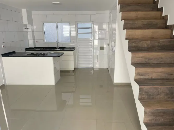 Sobrado em cond. fechado para aluguel com 75M² com 3 quartos, 2 WC em Vila São Pedro -São