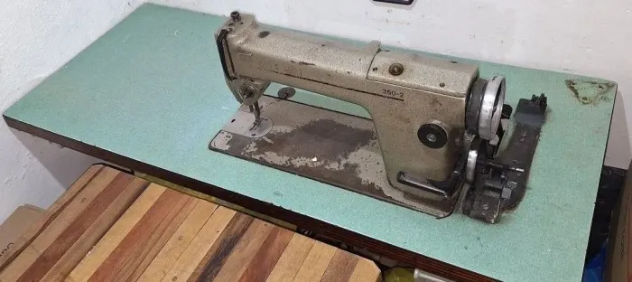 Máquina reta industrial 