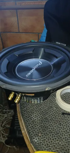 Caixa subwoofer 600wts 12 polegadas Pionner