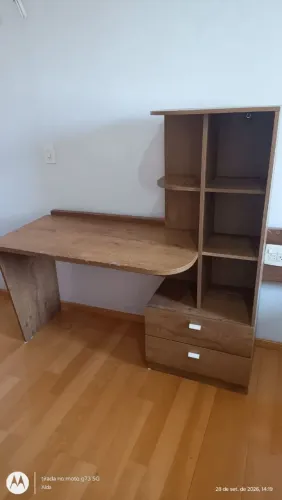 Mesa / Escrivaninha