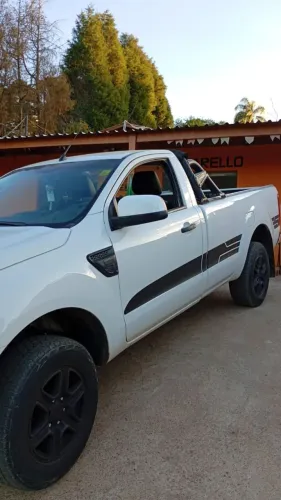 Jorginho FRETES ENTREGAS MUDANÇAS ENCOMENDAS com Picape ou Moto