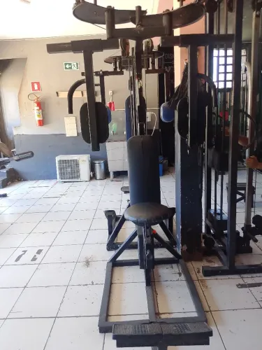 Vendo voador academia 