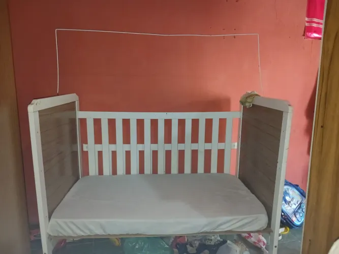 Vende-se este berço 