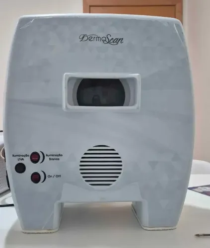 Lâmpada de Wood- Derma Scan