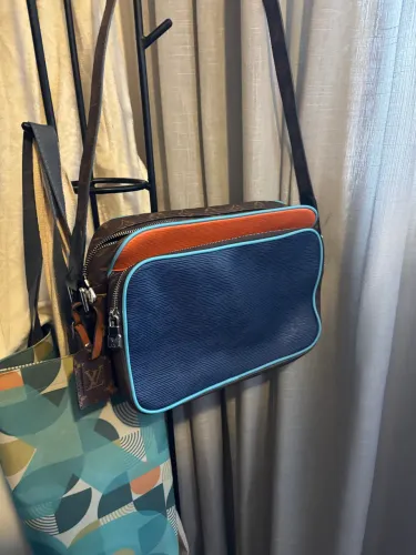 LV multicolor