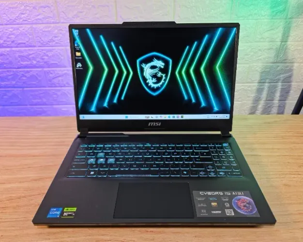 Notebook Gamer MSI Cyborg, i5 13420H, RTX 3050 6GB, 16GB RAM DDR5, SSD NVMe 512GB