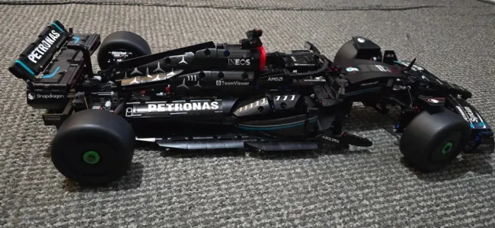 F1 Mercedes AMG W14 - 1642 peças (Novo) [OlxPay]