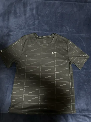 Camiseta Nike Running Division