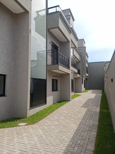 Sobrado Triplex alto padrão novo em condomínio com 220m2 à venda no Portão Curitiba REF: S